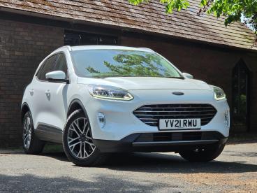 SPOTICAR Ford Kuga 1.5 Ecoblue Titanium Euro 6 (s/s) 5dr Used Car - Suv Diesel White - Accrington - 1200603615_4