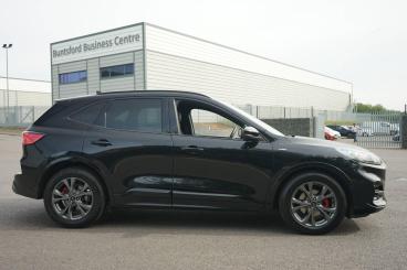 SPOTICAR Ford Kuga 1.5 Ecoblue St-line Edition Euro 6 (s/s) 5dr Used Car - Suv Diesel Black - Bromsgrove - 1200613266_5