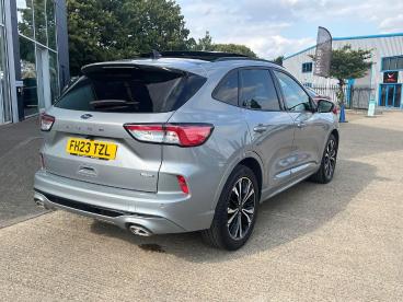 SPOTICAR Ford Kuga 2.5h Duratec St-line X Edition Cvt Euro 6 (s/s) 5d Used Car - Suv Hybrid Silver - Kettering - 1200621237_3