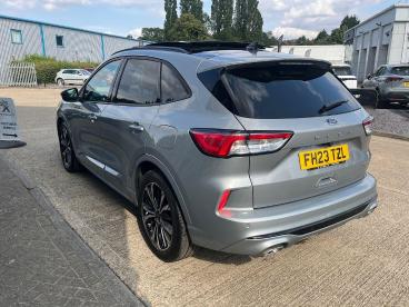 SPOTICAR Ford Kuga 2.5h Duratec St-line X Edition Cvt Euro 6 (s/s) 5d Used Car - Suv Hybrid Silver - Kettering - 1200621237_5