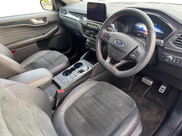 SPOTICAR Ford Kuga 2.5h Duratec St-line X Edition Cvt Euro 6 (s/s) 5d Used Car - Suv Hybrid Black - Lincoln - 1200632236_5