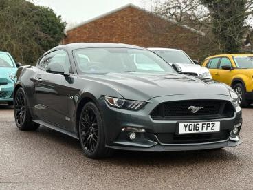 SPOTICAR Ford Mustang 5.0 V8 Gt Fastback Selshift Euro 6 2dr Used Car - Coupe Petrol Green - Leicester - 1200566210_1
