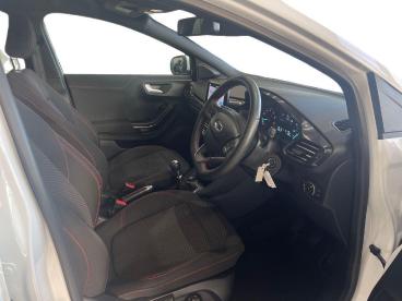 SPOTICAR Ford Puma 1.0 Ecoboost Hybrid Mhev St-line 5dr Used Car - Suv Petrol White - Bridgend - 1200549668_3