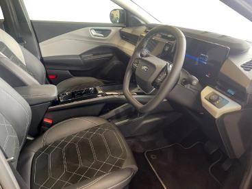 SPOTICAR Ford Puma Standard Range 43kwh Premium Auto 5dr Used Car - Suv Electric Black - Bridgend - 1200608871_3