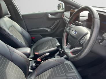 SPOTICAR Ford Puma 1.0t Ecoboost Mhev St-line X Euro 6 (s/s) 5dr Used Car - Suv Hybrid White - Tiptree - 1200619775_4
