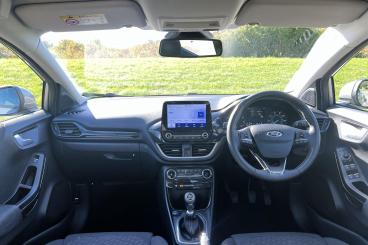 SPOTICAR Ford Puma 1.0t Ecoboost Mhev Titanium Euro 6 (s/s) 5dr Used Car - Suv Hybrid Silver - Bridgend - 1200635025_4