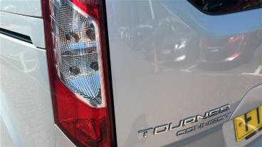 SPOTICAR Ford Tourneo Connect 1.5 Ecoblue Titanium Auto Euro 6 (s/s) 5dr Used Car - Mpv Diesel Silver - Leicester - 1200597391_5