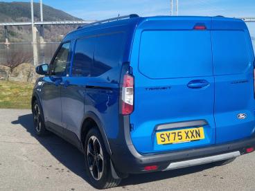 SPOTICAR Ford Transit Courier 1.5 Ecoblue Active Swb Euro 6 (s/s) 5dr Used Car - Commercial Vehicle Diesel Blue - Inverness - 1200588333_3