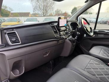 SPOTICAR Ford Transit Custom  Used Car - Commercial Vehicle Diesel White - Billinghay - 1200564209_4