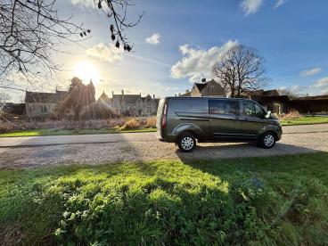 SPOTICAR Ford Transit Custom 2.0 320 Ecoblue Limited Crew Van Auto L2 H1 Euro 6 Used Car - Commercial Vehicle Diesel Grey - Trowbridge - 1200567654_3