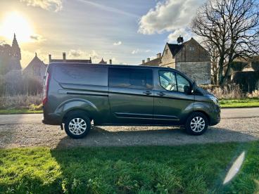 SPOTICAR Ford Transit Custom 2.0 320 Ecoblue Limited Crew Van Auto L2 H1 Euro 6 Used Car - Commercial Vehicle Diesel Grey - Trowbridge - 1200567654_5