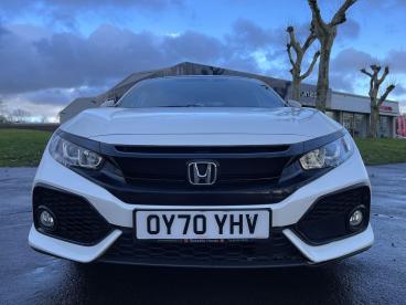 SPOTICAR Honda Civic 1.0 Vtec Turbo Ex Euro 6 (s/s) 5dr Used Car - Saloon Petrol White - Swansea - 1200572396_2