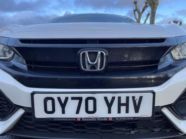 SPOTICAR Honda Civic 1.0 Vtec Turbo Ex Euro 6 (s/s) 5dr Used Car - Saloon Petrol White - Swansea - 1200572396_4