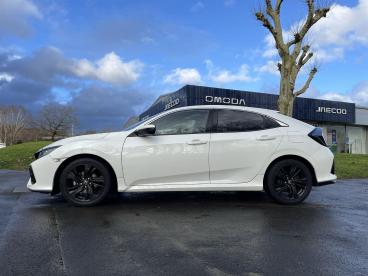 SPOTICAR Honda Civic 1.0 Vtec Turbo Ex Euro 6 (s/s) 5dr Used Car - Saloon Petrol White - Swansea - 1200572396_5