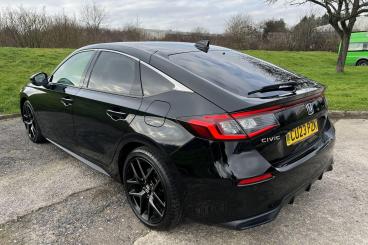 SPOTICAR Honda Civic 2.0 H I-mmd Advance Ecvt Euro 6 (s/s) 5dr Used Car - Saloon Hybrid Black - Bridgend - 1200582871_3