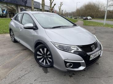 SPOTICAR Honda Civic 1.8 I-vtec Se Plus (navi) Euro 6 (s/s) 5dr Used Car - Saloon Petrol Silver - Swansea - 1200583133_1