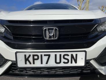 SPOTICAR Honda Civic 1.5 Vtec Turbo Sport Euro 6 (s/s) 5dr Used Car - Saloon Petrol White - Swansea - 1200584292_4