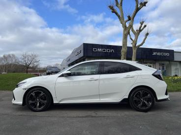 SPOTICAR Honda Civic 1.5 Vtec Turbo Sport Euro 6 (s/s) 5dr Used Car - Saloon Petrol White - Swansea - 1200584292_5