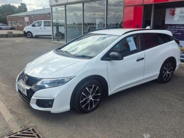 SPOTICAR Honda Civic 1.8 I-vtec Sport Tourer Auto Euro 6 5dr (navi) Used Car - Estate Petrol White - Boston - 1200597566_3