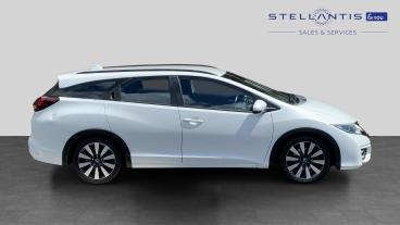 SPOTICAR Honda Civic 1.8 I-vtec Se Plus Tourer Auto Euro 6 5dr Used Car - Estate Petrol White - Walton On Thames - 1200608686_2