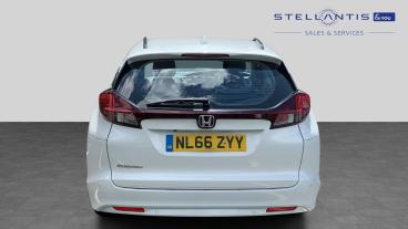 SPOTICAR Honda Civic 1.8 I-vtec Se Plus Tourer Auto Euro 6 5dr Used Car - Estate Petrol White - Walton On Thames - 1200608686_4