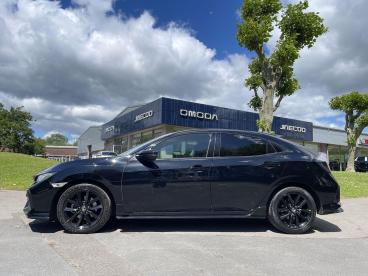 SPOTICAR Honda Civic 1.5 Vtec Turbo Sport Euro 6 (s/s) 5dr Used Car - Saloon Petrol Black - Swansea - 1200609114_5