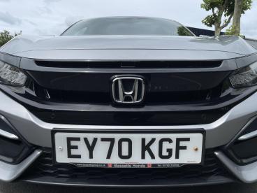 SPOTICAR Honda Civic 1.0 Vtec Turbo Sr Euro 6 (s/s) 5dr Used Car - Saloon Petrol Silver - Swansea - 1200614400_4