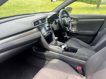 SPOTICAR Honda Civic 1.0 Vtec Turbo Sr Euro 6 (s/s) 5dr Used Car - Saloon Petrol Grey - Bridgend - 1200618970_2