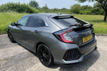 SPOTICAR Honda Civic 1.0 Vtec Turbo Sr Euro 6 (s/s) 5dr Used Car - Saloon Petrol Grey - Bridgend - 1200618970_3