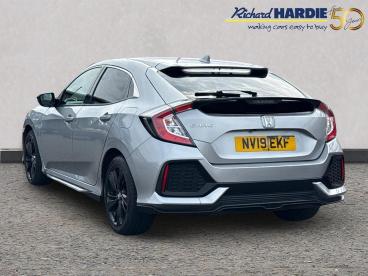 SPOTICAR Honda Civic 1.6 I-dtec Ex Auto Euro 6 (s/s) 5dr Used Car - Saloon Diesel Silver - Wallsend - 1200621599_2