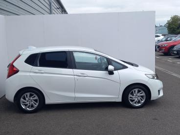 SPOTICAR Honda Jazz 1.3 I-vtec Se Euro 6 (s/s) 5dr Used Car - City Car Petrol White - Trowbridge - 1200545261_4