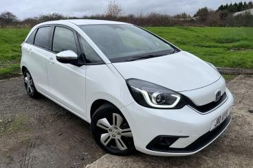 SPOTICAR Honda Jazz 1.5 H I-mmd Ex Ecvt Euro 6 (s/s) 5dr Used Car - City Car Hybrid White - Bridgend - 1200555592_1