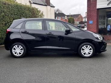 SPOTICAR Honda Jazz 1.5 H I-mmd Se Ecvt Euro 6 (s/s) 5dr Used Car - City Car Hybrid Black - Chorley - 1200584101_3
