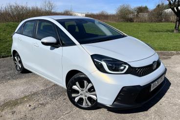 SPOTICAR Honda Jazz 1.5 H I-mmd Elegance Ecvt Euro 6 (s/s) 5dr Used Car - City Car Hybrid White - Bridgend - 1200587171_1