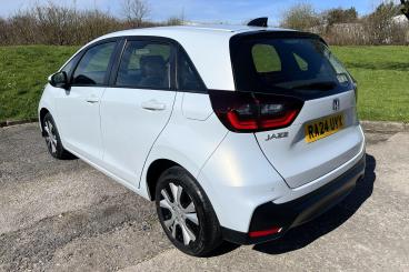 SPOTICAR Honda Jazz 1.5 H I-mmd Elegance Ecvt Euro 6 (s/s) 5dr Used Car - City Car Hybrid White - Bridgend - 1200587171_3