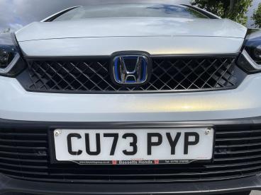 SPOTICAR Honda Jazz 1.5 H I-mmd Elegance Ecvt Euro 6 (s/s) 5dr Used Car - City Car Hybrid White - Swansea - 1200624761_4