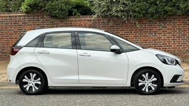 SPOTICAR Honda Jazz 1.5 H I-mmd Sr Ecvt Euro 6 (s/s) 5dr Used Car - City Car Hybrid White - Hemel Hempstead - 1200628270_2