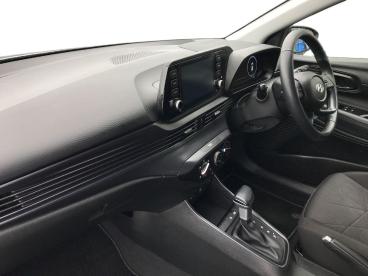 SPOTICAR Hyundai Bayon 1.0 T-gdi Mhev Se Connect Dct Euro 6 (s/s) 5dr Used Car - Suv Hybrid Grey - Bangor - 1200578742_5