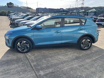 SPOTICAR Hyundai Bayon 1.0 T-gdi Mhev Se Connect Euro 6 (s/s) 5dr Used Car - Suv Hybrid Blue - Pontypridd - 1200588138_4