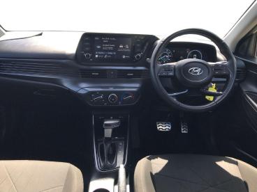 SPOTICAR Hyundai Bayon 1.0 T-gdi Mhev Se Connect Dct Euro 6 (s/s) 5dr Used Car - Suv Hybrid Silver - Bangor - 1200598944_4