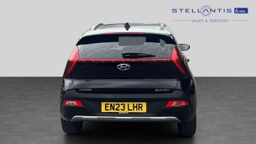 SPOTICAR Hyundai Bayon 1.0 T-gdi Mhev Premium Euro 6 (s/s) 5dr Used Car - Suv Hybrid Black - Maidstone - 1200626411_4