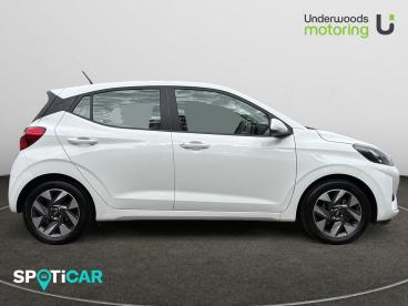 SPOTICAR Hyundai I10 1.2 Advance Euro 6 (s/s) 5dr Used Car - City Car Petrol White - Sudbury - 1200539336_5