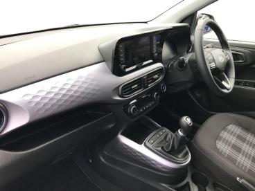 SPOTICAR Hyundai I10 1.0 Premium Euro 6 (s/s) 5dr Used Car - City Car Petrol Grey - Bangor - 1200573766_5