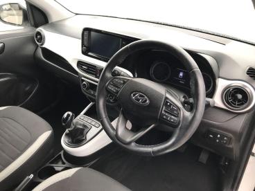 SPOTICAR Hyundai I10 1.2 Premium Auto Euro 6 (s/s) 5dr Used Car - City Car Petrol White - Bangor - 1200588483_3