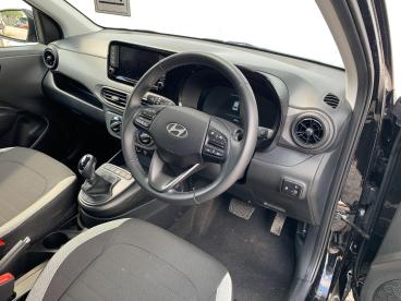 SPOTICAR Hyundai I10 1.0 Advance Auto Euro 6 (s/s) 5dr Used Car - City Car Petrol Black - Preston - 1200598339_2