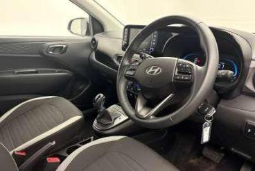 SPOTICAR Hyundai I10 1.0 Advance Auto Euro 6 (s/s) 5dr Used Car - City Car Petrol Black - Preston - 1200598340_2