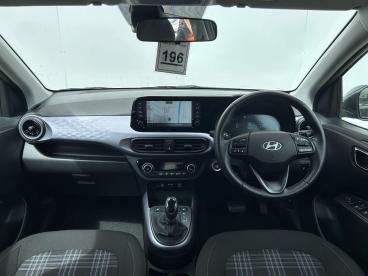 SPOTICAR Hyundai I10 1.0 Premium Auto Euro 6 (s/s) 5dr Used Car - City Car Petrol Black - Preston - 1200598341_5