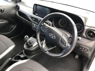 SPOTICAR Hyundai I10 1.2 Se Connect Auto Euro 6 (s/s) 5dr Used Car - City Car Petrol White - Bangor - 1200601358_3