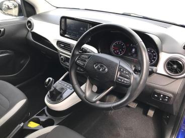 SPOTICAR Hyundai I10 1.2 Premium Auto Euro 6 (s/s) 5dr Used Car - City Car Petrol Blue - Bangor - 1200605389_3