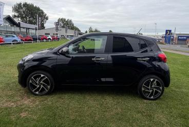 SPOTICAR Hyundai I10 1.2 Premium Euro 6 (s/s) 5dr Used Car - City Car Petrol Black - Darlington - 1200606035_4